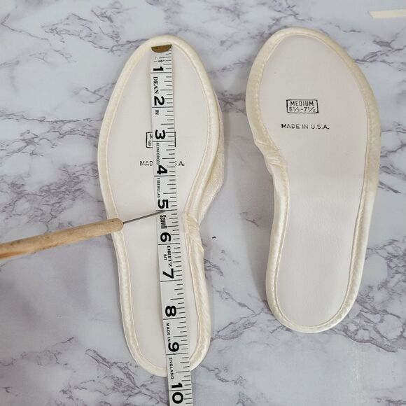Vintage Cream Satin and Lace Women's House Slippers 60s Peep Toe - Picture 8 of 13